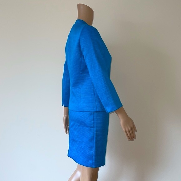 TAHARI | Jacket and skirt suit - Picture 6 of 14